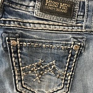 Miss Me 29x35 Flare Jeans